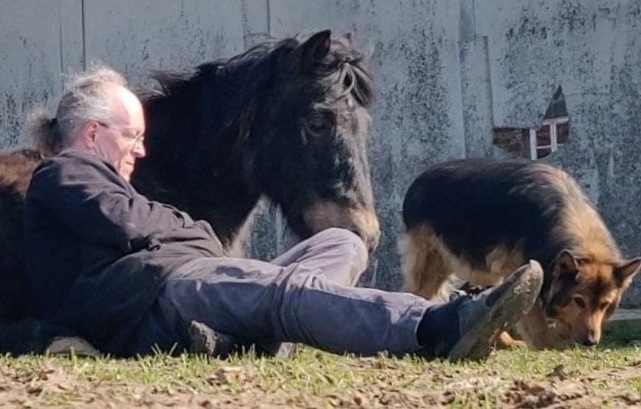 Marc mit Hund und Pferd
